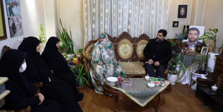 حضور ۲ عضو شورای شهر تهران در خانه شهید فتنه ۸۸ حضور ۲ عضو شورای شهر تهران در خانه شهید فتنه ۸۸