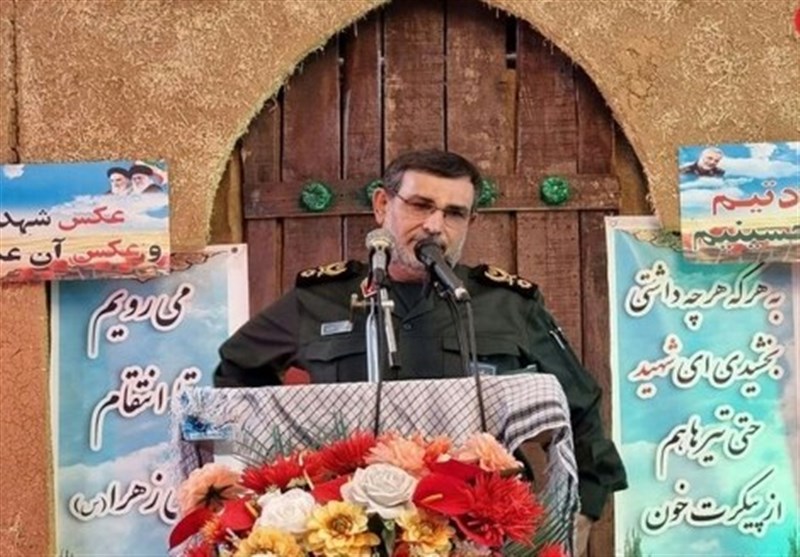 فرمانده نیروی دریایی سپاه: آمریکاییها حق ورود به آبهای سرزمین ایران را ندارند فرمانده نیروی دریایی سپاه: آمریکاییها حق ورود به آبهای سرزمین ایران را ندارند