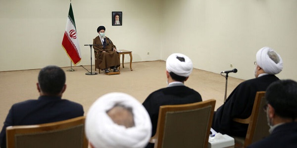 خواص جامعه برای تولید شخصیتهایی همچون حضرت حمزه همت کنند/قدرت شناخت و عزم راسخدو ویژگی برجسته و الگوساز در جناب حمزه است خواص جامعه برای تولید شخصیتهایی همچون حضرت حمزه همت کنند/قدرت شناخت و عزم راسخدو ویژگی برجسته و الگوساز در جناب حمزه است