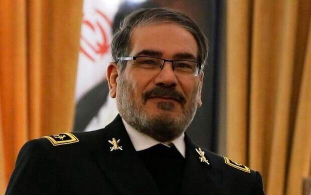 شمخانی: با این شعار باید جهاد تبیین را آغاز کرد شمخانی: با این شعار باید جهاد تبیین را آغاز کرد