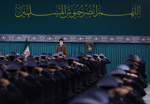 آمریکا از جایی ضربه میخورد که هرگز آن را محاسبه نکرده است / فرمان تهاجم ترکیبی در مقابل تهاجم دشمن آمریکا از جایی ضربه میخورد که هرگز آن را محاسبه نکرده است / فرمان تهاجم ترکیبی در مقابل تهاجم دشمن