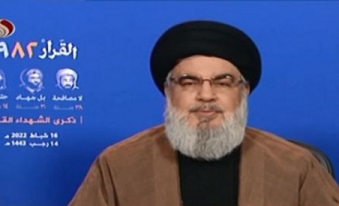 مقاومت در امتداد مسیر فرماندهان شهید است/ مقاومت در امتداد مسیر فرماندهان شهید است/