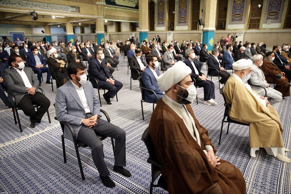تصاویر دیدار مداحان اهل بیت(ع) با رهبرانقلاب