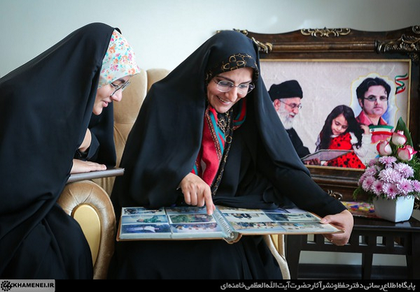 آخرین هدیهای که شهدا به همسر و مادرشان دادند +تصاویر آخرین هدیهای که شهدا به همسر و مادرشان دادند +تصاویر