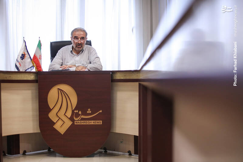 خاتمی گفتگوی سیاسی با عسگراولادی را قطع کرد! خاتمی گفتگوی سیاسی با عسگراولادی را قطع کرد!