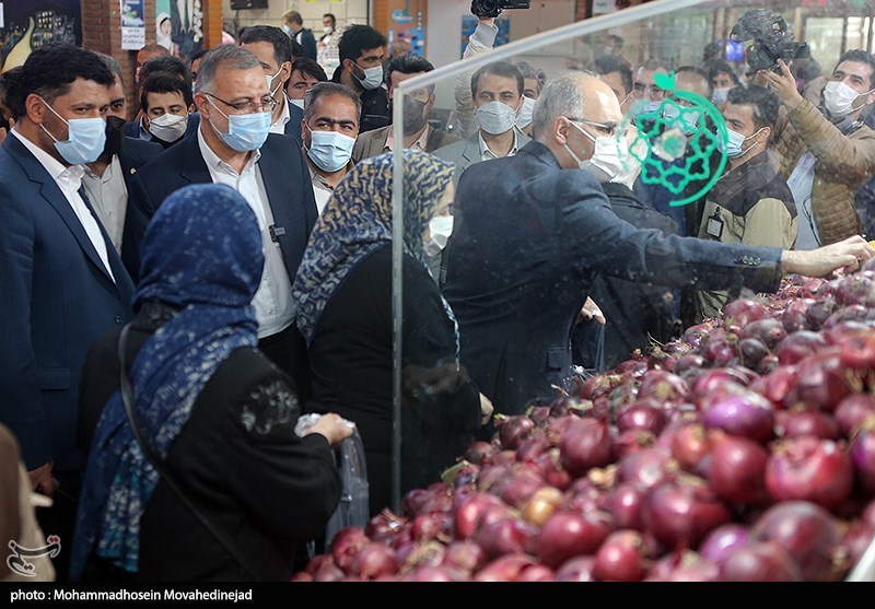 بازدید شهردار تهران از بازار میوه تره بار بازدید شهردار تهران از بازار میوه تره بار