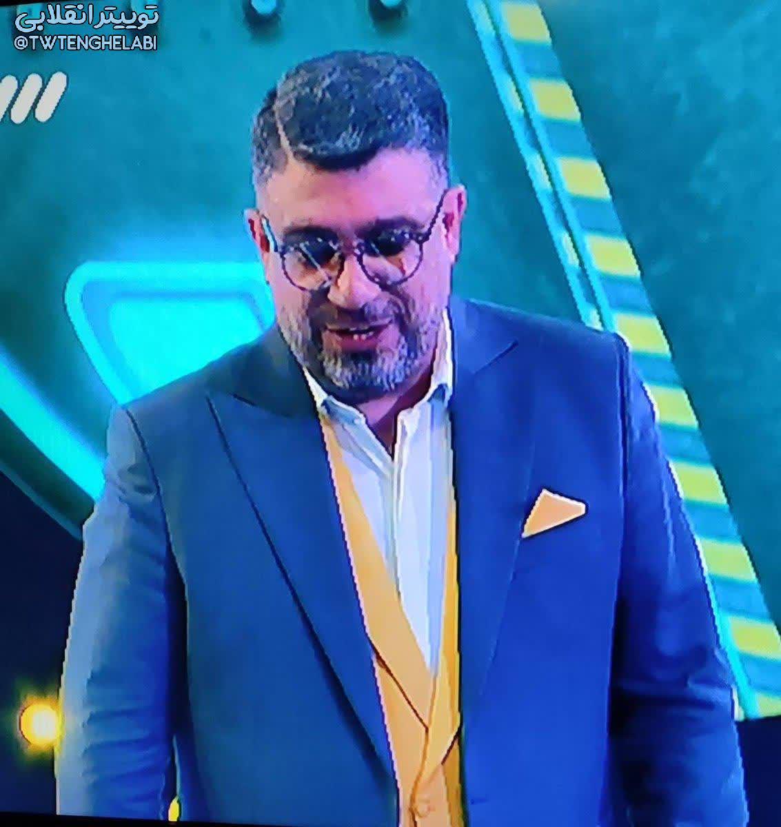 چه فرقی بین صداوسیمای لیبرالی با صداوسیمای اسلامی هست!! چه فرقی بین صداوسیمای لیبرالی با صداوسیمای اسلامی هست!!