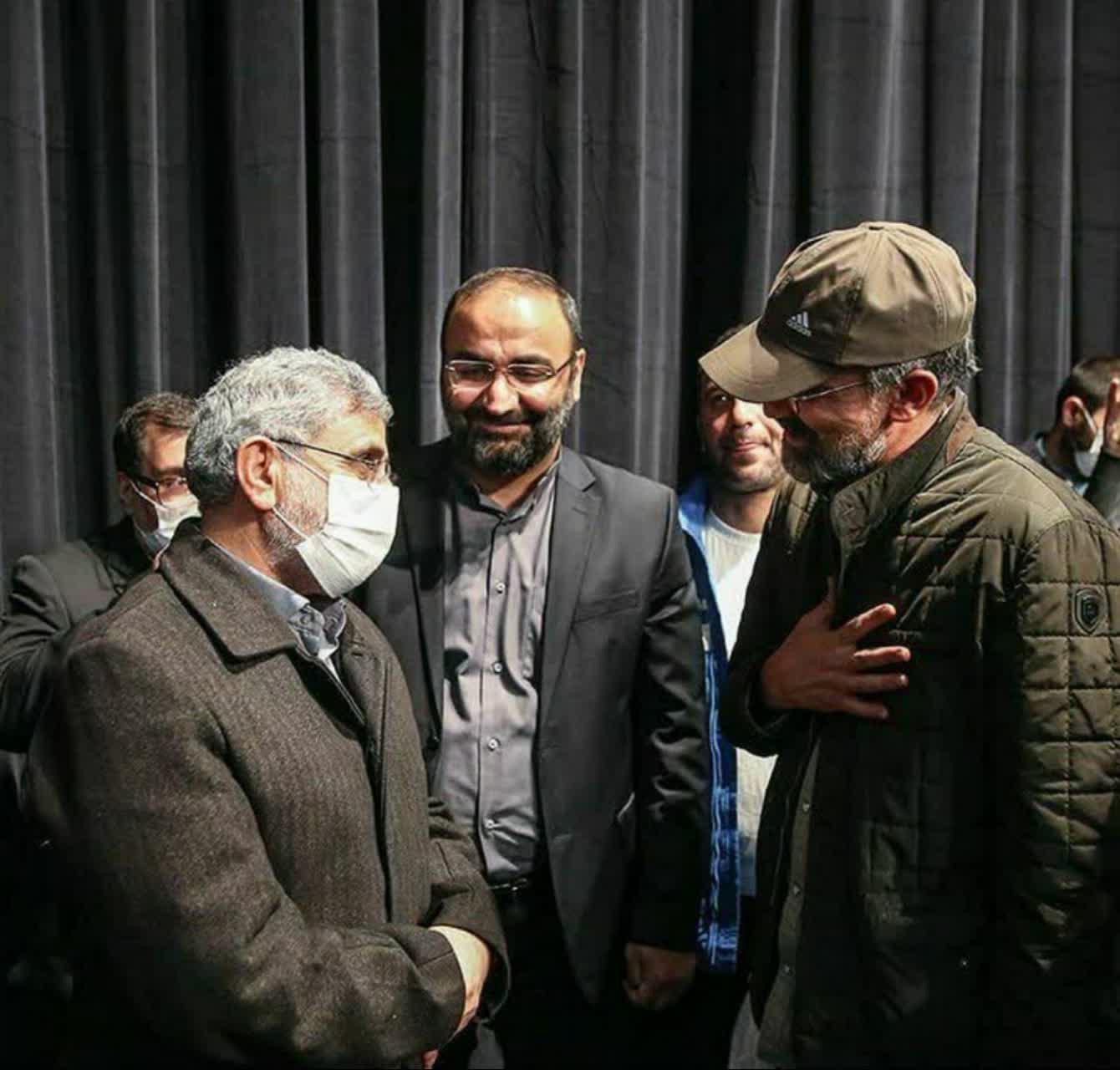 مهدی باکری و سردار قاآنی در اکران خصوصی! مهدی باکری و سردار قاآنی در اکران خصوصی!