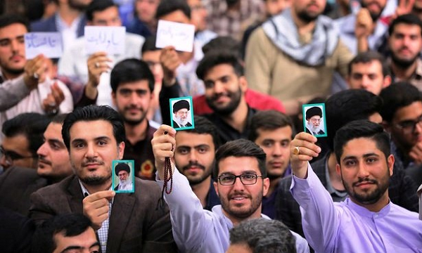 ۱۰ توصیه مهم رهبر انقلاب به جوانان چیست؟ ۱۰ توصیه مهم رهبر انقلاب به جوانان چیست؟