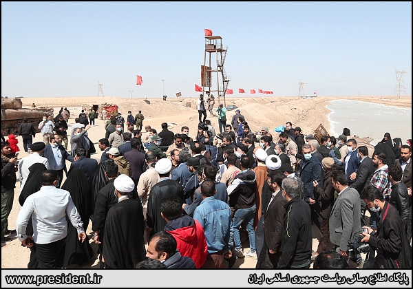رئیسی در جمع راهیان نور در شلمچه
