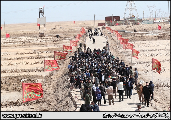 رئیسی در جمع راهیان نور در شلمچه