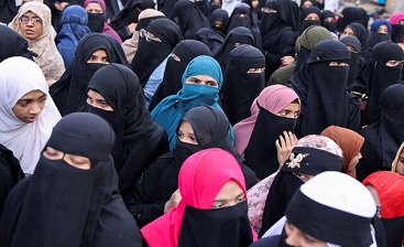 حجابتو در بیار تا بتونی پول برداشت کنی! +فیلم