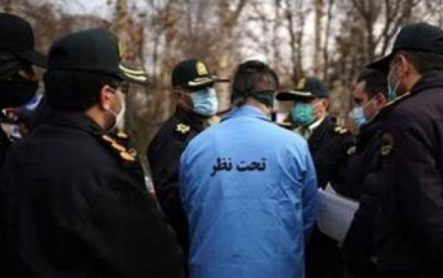 کارگردان سینما چاقوکش استخدام کرد! کارگردان سینما چاقوکش استخدام کرد!