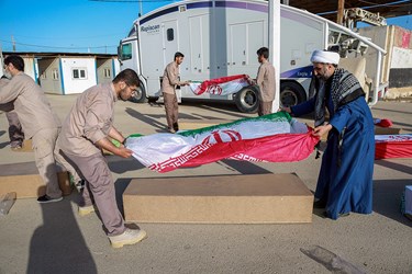 ورود پیکر ۷۲ شهید تازه تفحص شده به کشور ورود پیکر ۷۲ شهید تازه تفحص شده به کشور