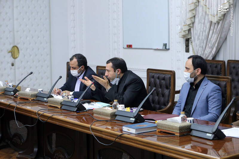 صادرات غیر نفتی از ۳۵ میلیارد دلار در سال ۹۹ به ۴۷ میلیارد دلار در سال ۱۴۰۰ افزایش یافته است صادرات غیر نفتی از ۳۵ میلیارد دلار در سال ۹۹ به ۴۷ میلیارد دلار در سال ۱۴۰۰ افزایش یافته است