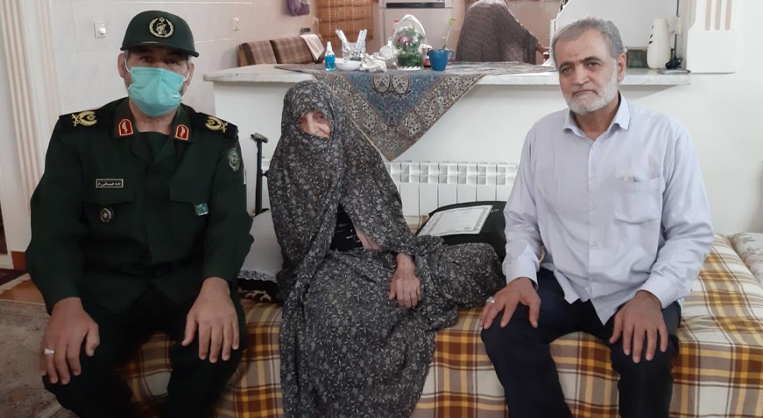 دیدار با خانواده شهدا و جانبازان شهيد استان قزوین دیدار با خانواده شهدا و جانبازان شهيد استان قزوین