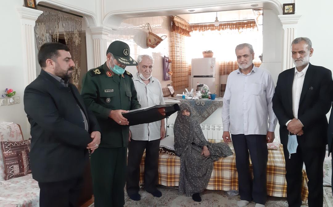 دیدار با خانواده شهدا و جانبازان شهيد استان قزوین دیدار با خانواده شهدا و جانبازان شهيد استان قزوین