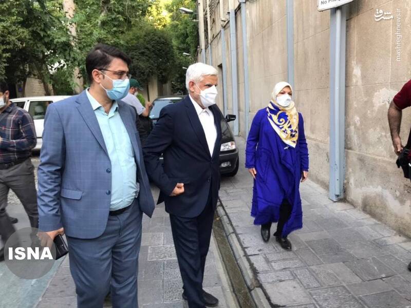 حضور شخصیت‌ها در پای صندوق رای گیری