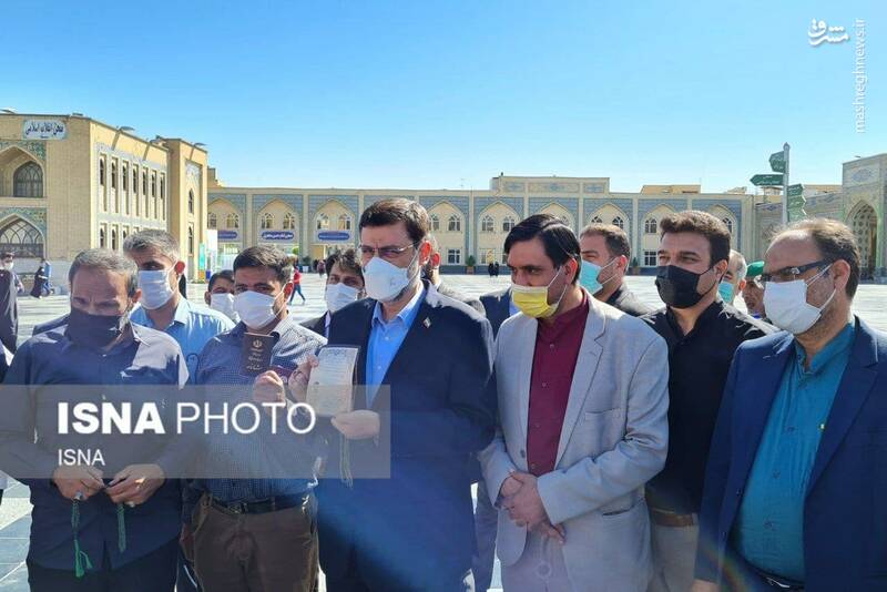 حضور شخصیت‌ها در پای صندوق رای گیری