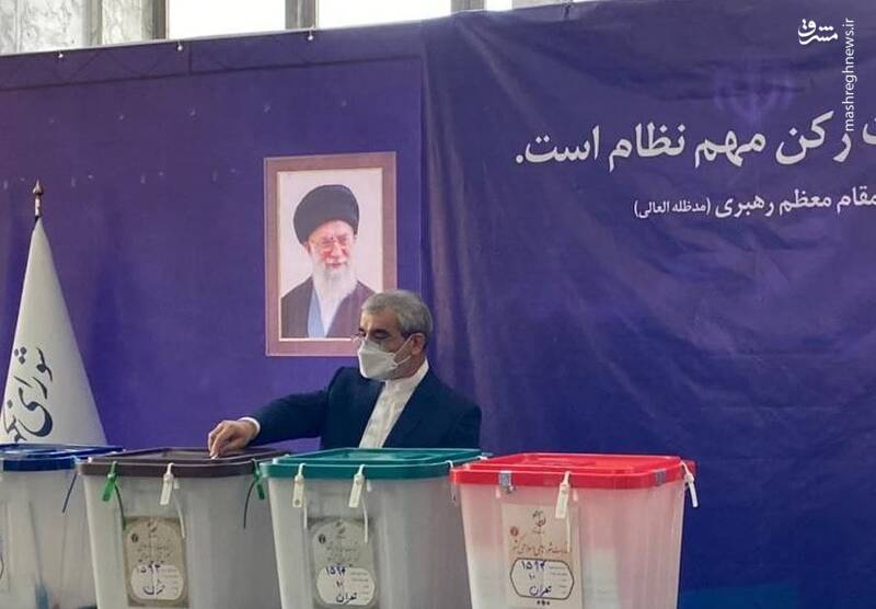 حضور شخصیت‌ها در پای صندوق رای گیری