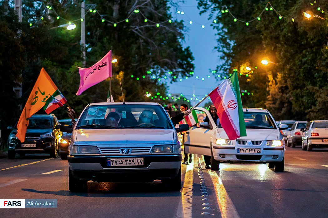 جشن پیروزی هواداران رئیسی در استانها جشن پیروزی هواداران رئیسی در استانها