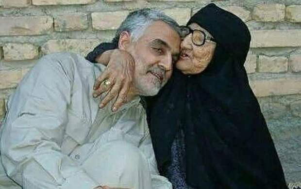 روزی که حاجقاسم سه بار از مادر طلب حلالیت کرد روزی که حاجقاسم سه بار از مادر طلب حلالیت کرد