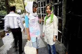 با برخی نانخوران نظام که به عفاف و حجاب توجهی ندارندبرخورد شود با برخی نانخوران نظام که به عفاف و حجاب توجهی ندارندبرخورد شود
