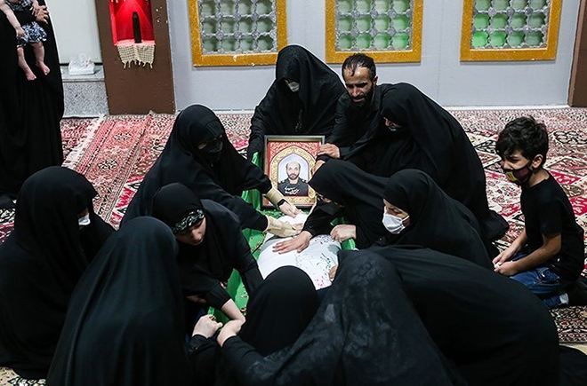 وداع با پیکر شهید مدافع حرم عین الله مصطفایی