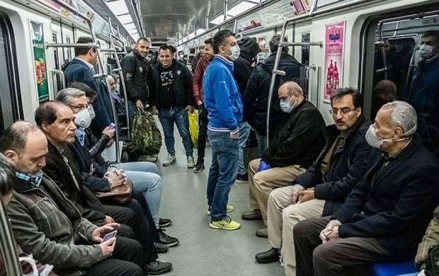توصیه پلیس: از دستفروشانِ مترو خرید نکنید توصیه پلیس: از دستفروشانِ مترو خرید نکنید