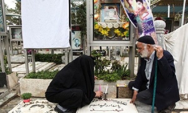 درگذشت تعدادی از والدین شهدا در هفته گذشته درگذشت تعدادی از والدین شهدا در هفته گذشته
