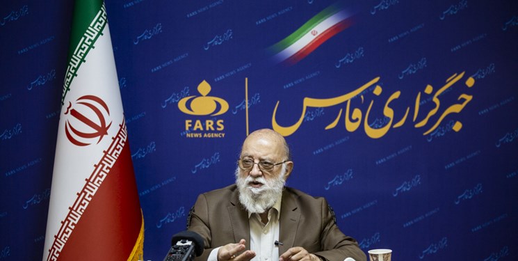 حضور چمران در صحن شورا حضور چمران در صحن شورا
