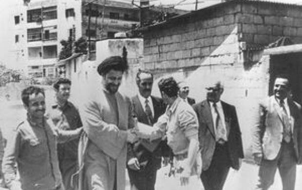 نوحهخوانی امام موسی صدر در پیادهروی کربلا نوحهخوانی امام موسی صدر در پیادهروی کربلا