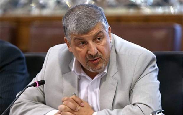 نظام از کنار ماندن آقای لاریجانی دچار خسران شده!