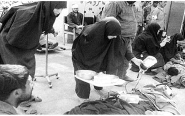 مروری بر نقشآفرینی زنان در دوران دفاع مقدس مروری بر نقشآفرینی زنان در دوران دفاع مقدس