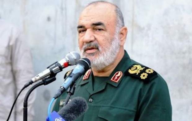 سردار سلامی: برای مقابله با هر تهدیدی آمادگی داریم سردار سلامی: برای مقابله با هر تهدیدی آمادگی داریم