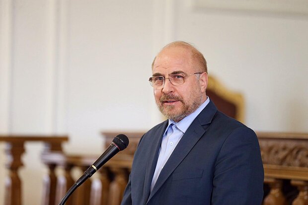 پیام تبریک قالیباف به پیمان جبلی پیام تبریک قالیباف به پیمان جبلی