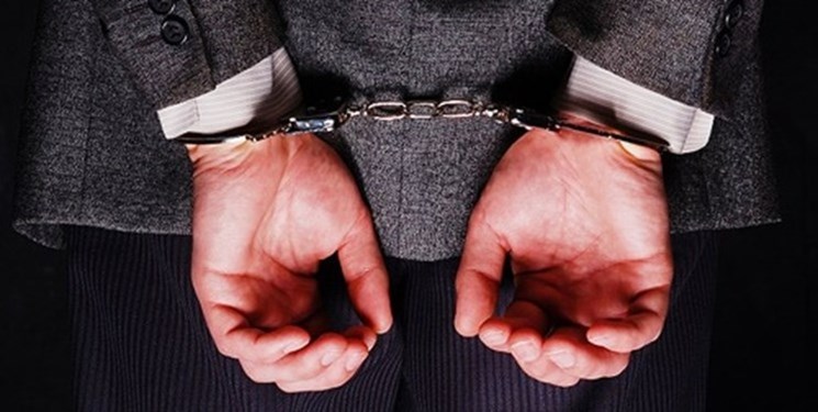 دستگیری یکی از مدیران کل استانداری بوشهر دستگیری یکی از مدیران کل استانداری بوشهر