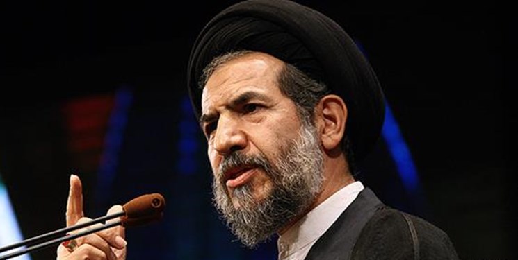 گسترش برنامههای قرآنی بسیج با محوریت جوانان گسترش برنامههای قرآنی بسیج با محوریت جوانان