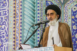 هجوم بی امان فرهنگی، اخلاقی علیه شهر مقدس قم / نیروی انتظامی با نفوذی ها مقابله کند هجوم بی امان فرهنگی، اخلاقی علیه شهر مقدس قم / نیروی انتظامی با نفوذی ها مقابله کند