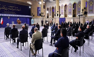 رهبر انقلاب: حقایق را روایت کنید و الّا دشمن به دروغ روایت میکند رهبر انقلاب: حقایق را روایت کنید و الّا دشمن به دروغ روایت میکند