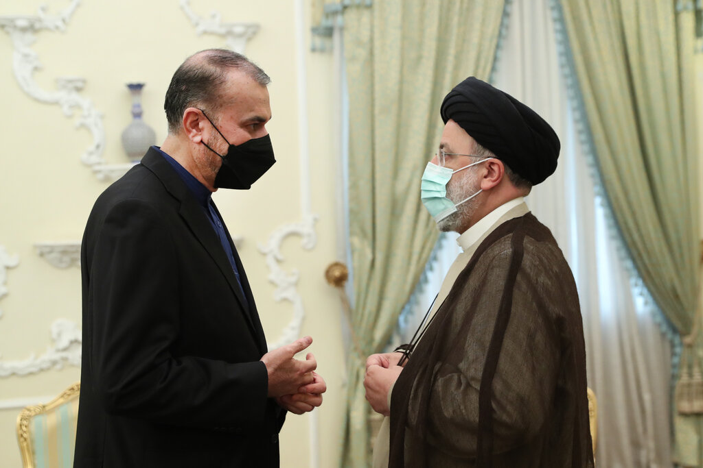 کار خوب آیت الله رئیسی و امیرعبداللهیان/ هشت نکته قابل توجه درباره روزهای قبل از مذاکرات کار خوب آیت الله رئیسی و امیرعبداللهیان/ هشت نکته قابل توجه درباره روزهای قبل از مذاکرات
