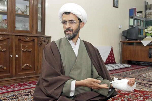 روحانیها و طلبههایی که در یک دهه گذشته به آنها حمله شده است+عکس روحانیها و طلبههایی که در یک دهه گذشته به آنها حمله شده است+عکس