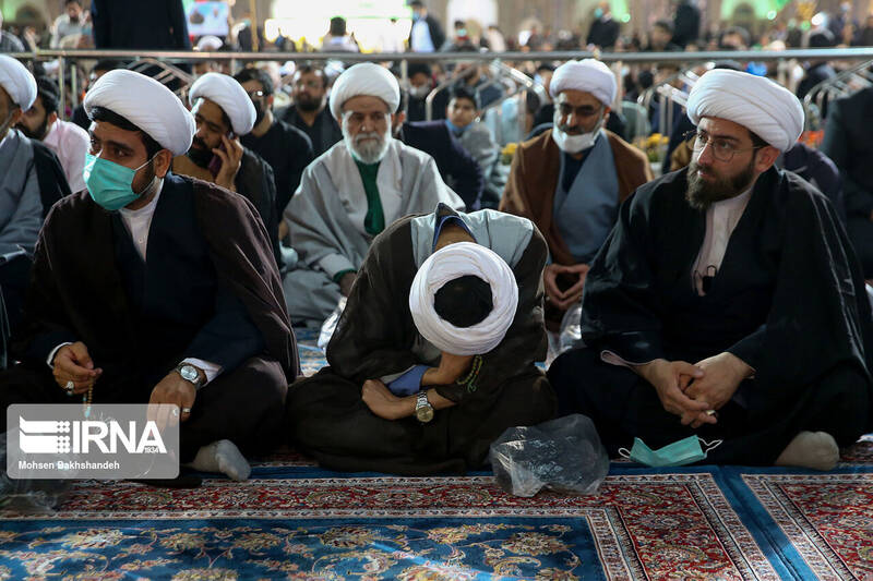 وداع با پیکر شهید حادثه حرم مطهر رضوی وداع با پیکر شهید حادثه حرم مطهر رضوی