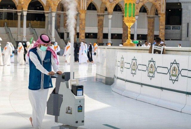 مسجدالحرام ۱۰ بار در روز شسته میشود مسجدالحرام ۱۰ بار در روز شسته میشود