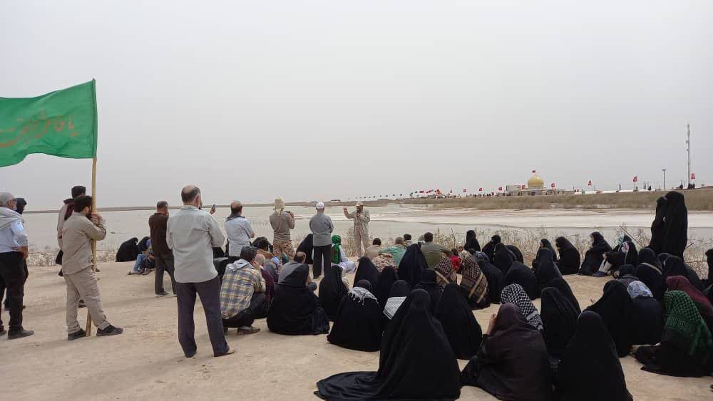 روایتگری سردار باقرزاده در جمع  خانواده شهدا در طلاییه