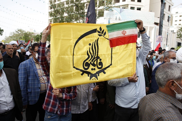 حضور پرشور رزمندگان و خانوادههای شهدای فاطمیون در تشییع پیکر شهید اصلانی+عکس حضور پرشور رزمندگان و خانوادههای شهدای فاطمیون در تشییع پیکر شهید اصلانی+عکس