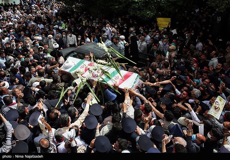 تشییع پیکر طلبه جهادی شهید دارایی در مشهد مقدس تشییع پیکر طلبه جهادی شهید دارایی در مشهد مقدس