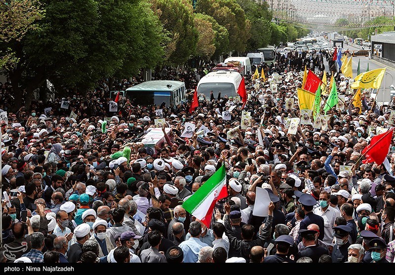 تشییع پیکر طلبه جهادی شهید دارایی در مشهد مقدس تشییع پیکر طلبه جهادی شهید دارایی در مشهد مقدس