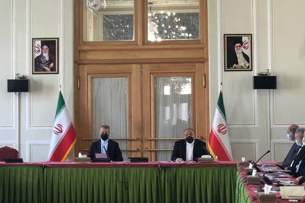 امیرعبداللهیان:ایران روی خطوط قرمز خود ایستاده و خواهد ایستاد امیرعبداللهیان:ایران روی خطوط قرمز خود ایستاده و خواهد ایستاد