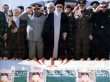 توصیف نشریه فرانسوی از شهید صیاد/ ماجرای دو خلبانی که حاضر نشدند منافقین را بزنند توصیف نشریه فرانسوی از شهید صیاد/ ماجرای دو خلبانی که حاضر نشدند منافقین را بزنند